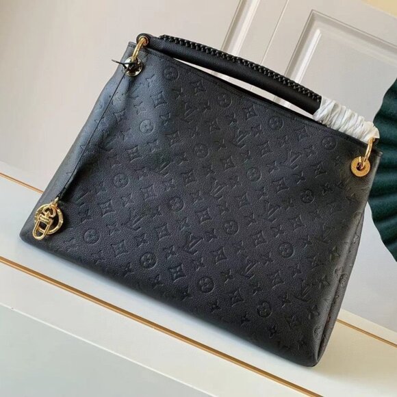 Louis Vuitton Handbags Triangle Bags